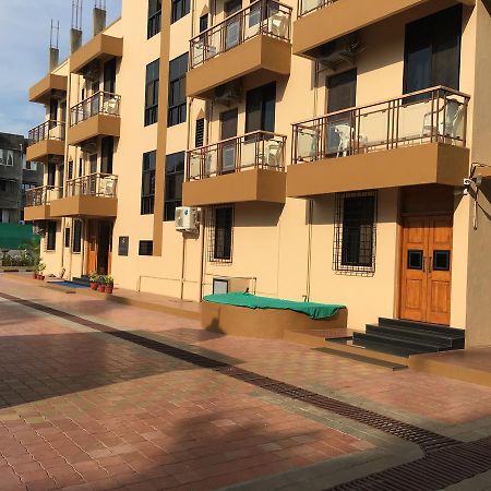 Hira Laxmi Residency Hotel Alībāg Esterno foto